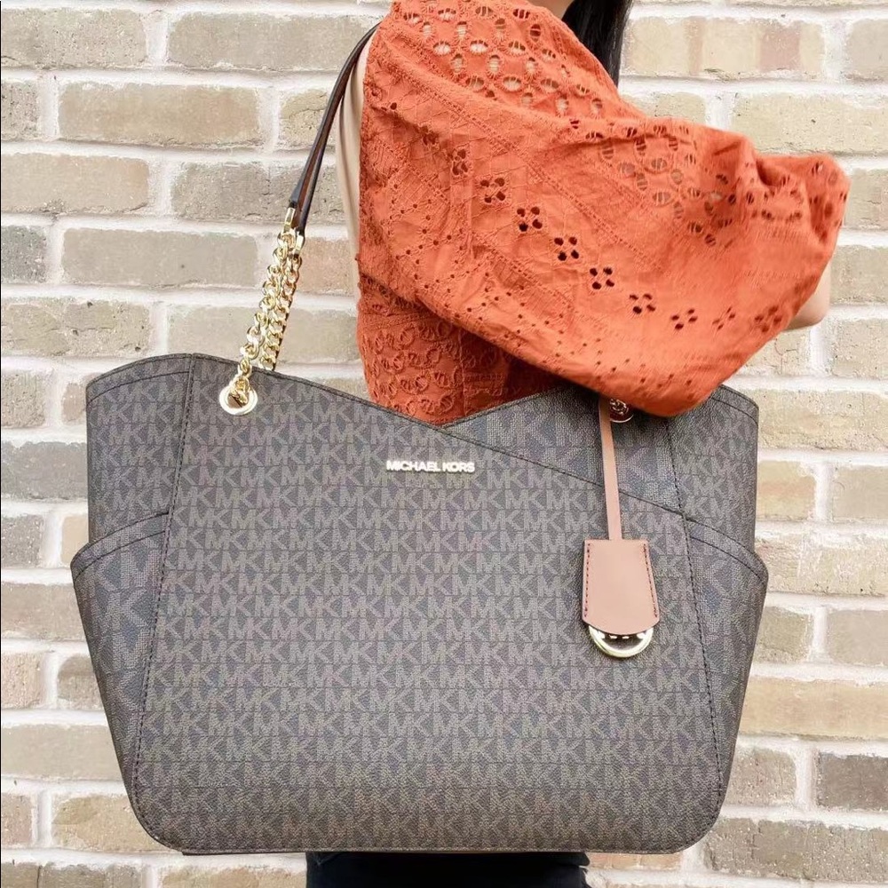 Bundle- NWT Michael Kors Handbag + Wallet - Picture 2 of 7